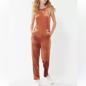 UO Naomi Velvet Jumpsuit Small
